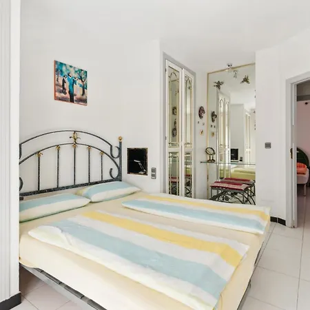 Apartment Fuer 4 Personen Ca 75 M In Punta Prima, Mittelmeerkueste Spanien Costa Blanca Torrevieja