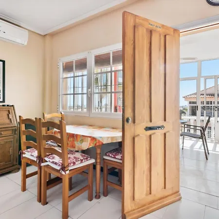 Fuer 4 Personen Ca 75 M In Punta Prima, Mittelmeerkueste Spanien Costa Blanca